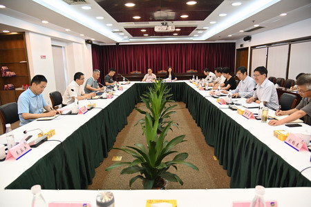 省国资委副主任胡建斌到ug环球集团调研督办