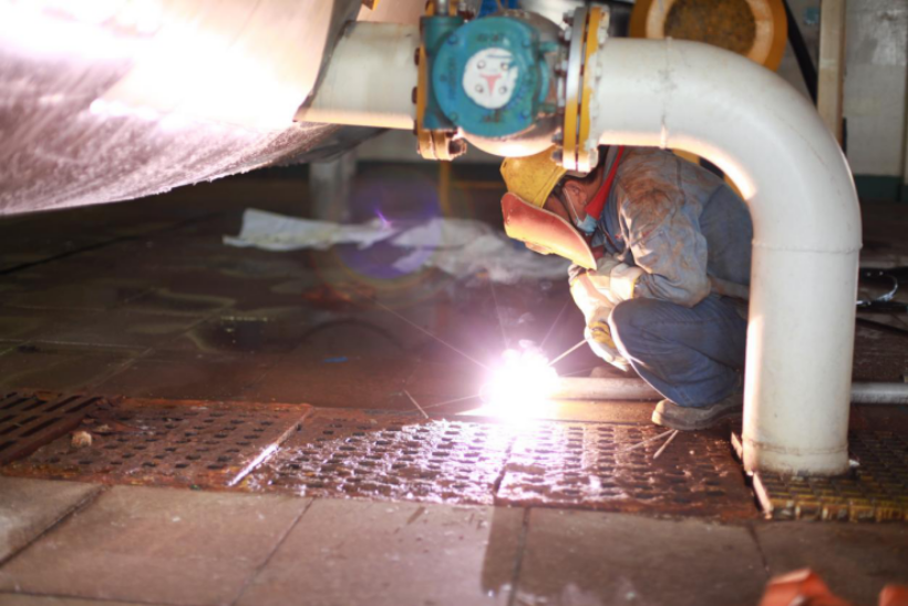 ug环球集团：战高温斗酷暑，致敬坚守一线的最美ug环球人！