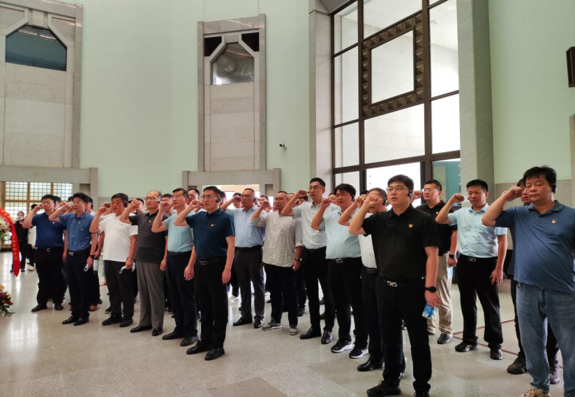 深刻领悟“两个确立”决定性意义 坚决担起“勇挑大梁”重大责任——ug环球集团“迎接二十大，勇担新使命”主题教育培训班综述