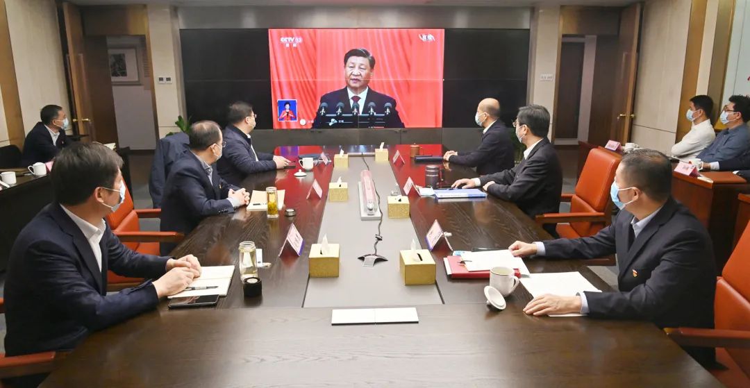 ug环球集团党委认真组织收听收看党的二十大开幕盛况
